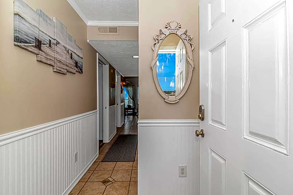 Exceptional Ocean-Pier-Pool Front 1 BR Condo