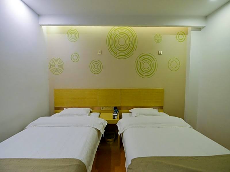 GreenTree Inn Dalian Dalian North Railway Station Express Hotel