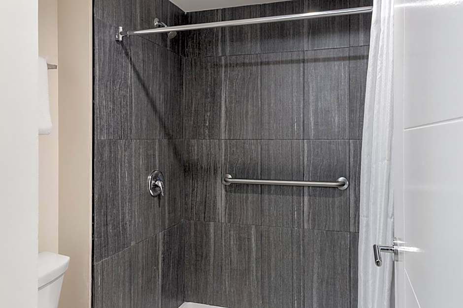 HOM Hotel Gainesville, SureStay Collection by Best Western