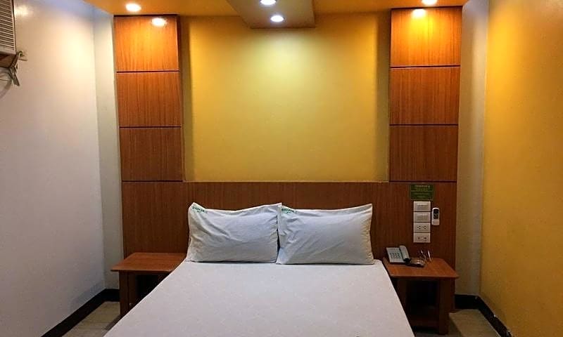 RedDoorz @ Ranchotel Bayanan Alabang