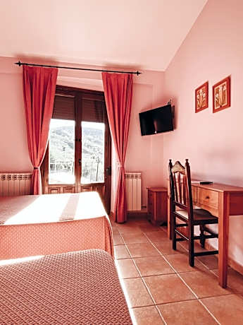Twin Room with Extra Bed