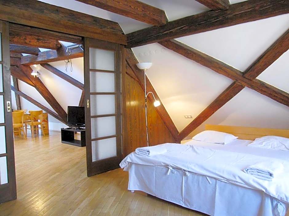 Residence Thunovska
