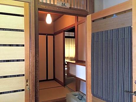 Japanese-Style Standard Twin Room with Shared Bathroom with Extra Space