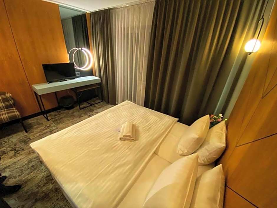 The Amber Business & Spa Hotel