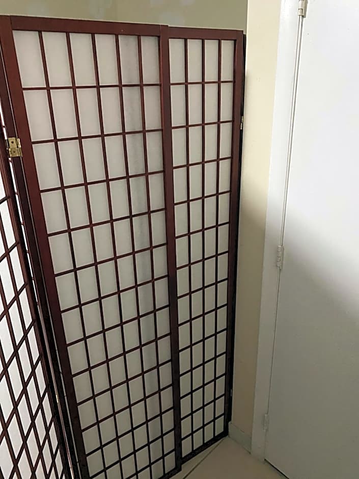 Private Cubicle - Single Bed - Mixed Shared Dorm - MIAMI AIRPORT