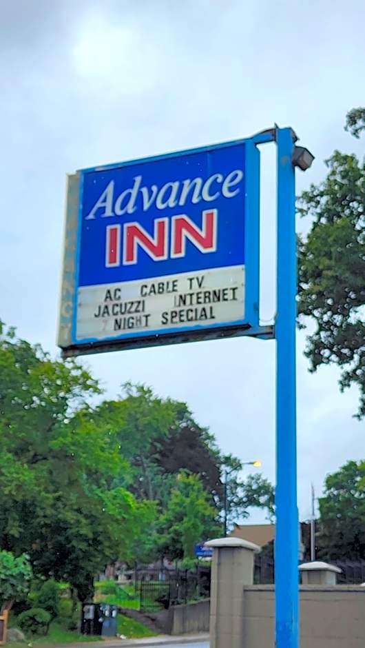 Advance Inn