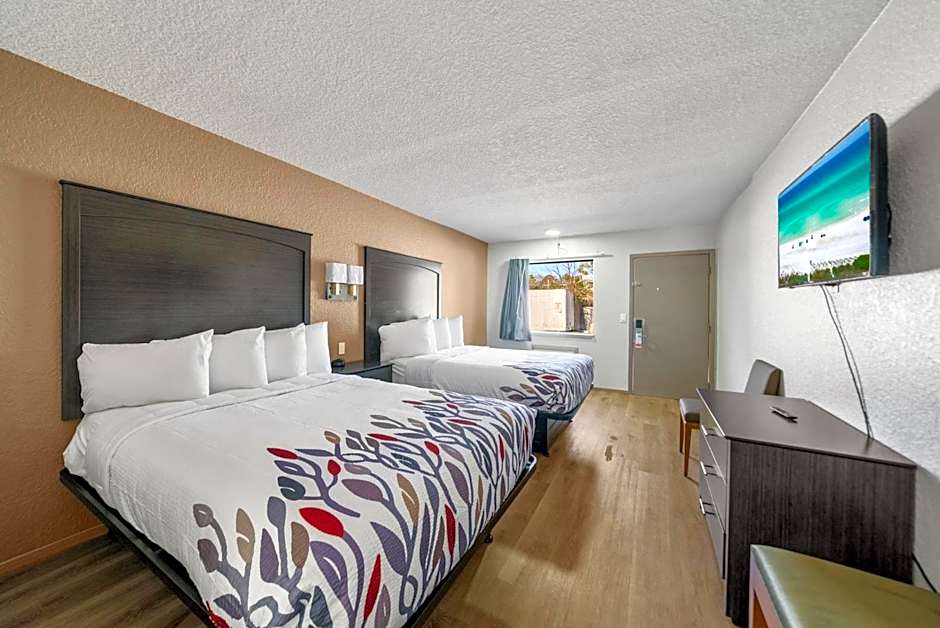 Executive Inn - Panama City Beach