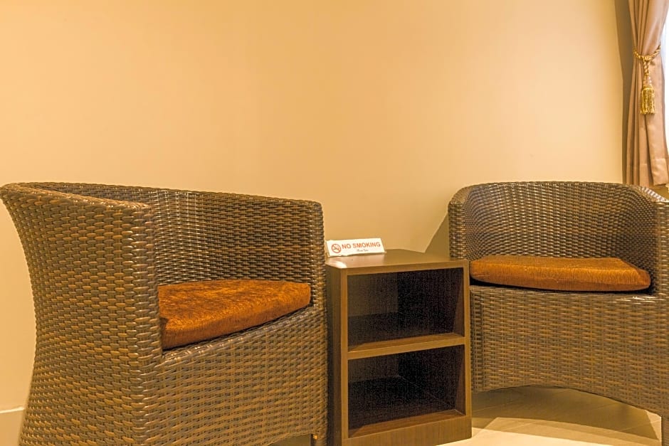 RedDoorz Plus @ Dipatiukur