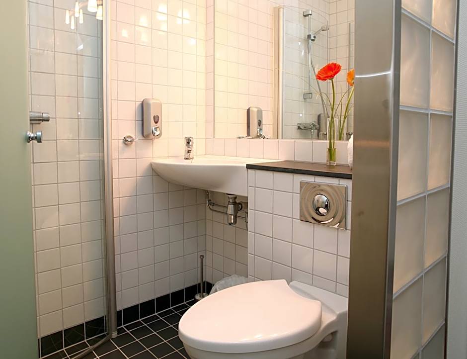 Breidablikk Guesthouse