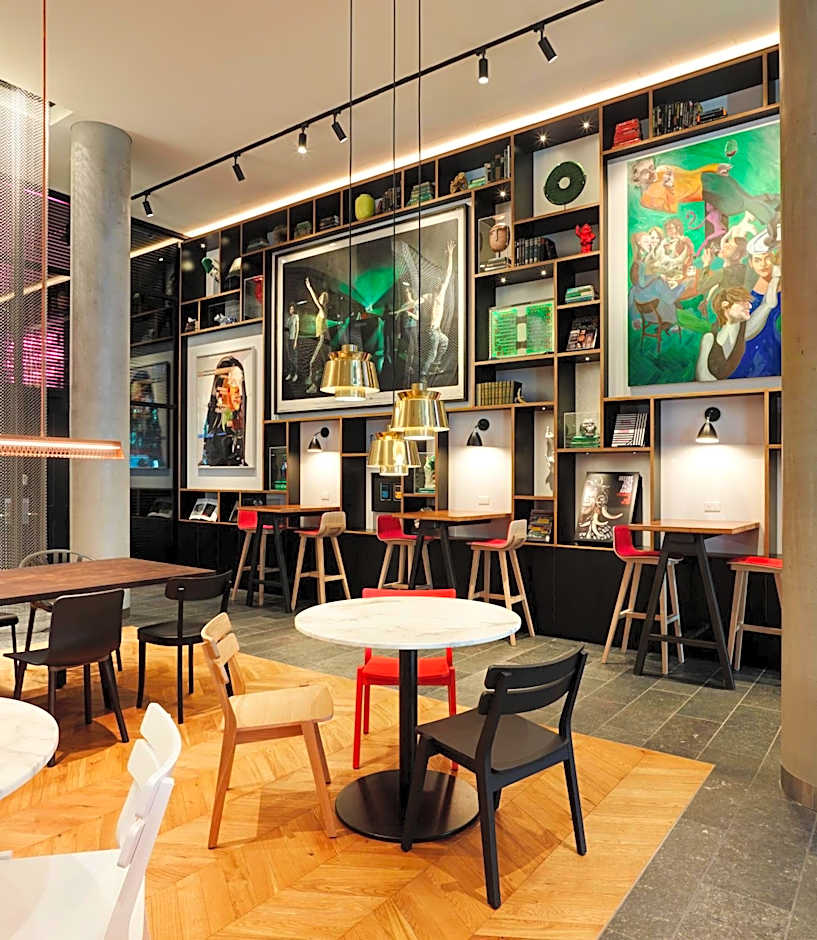 citizenM Seattle South Lake Union