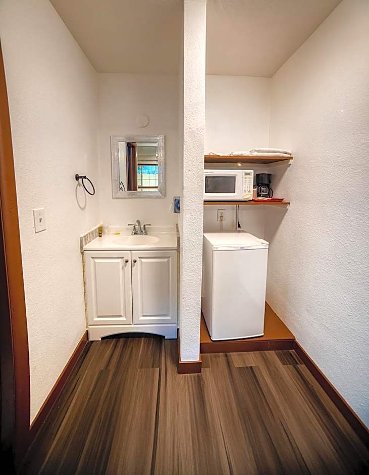 Budget Inn