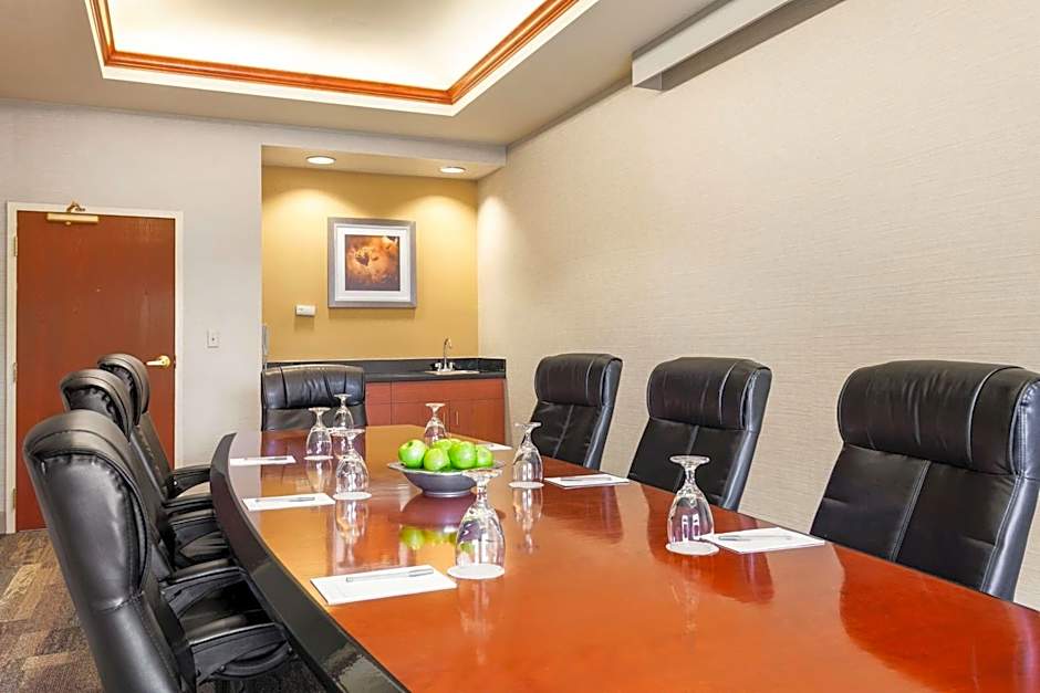Hampton Inn By Hilton And Suites Denver-Cherry Creek