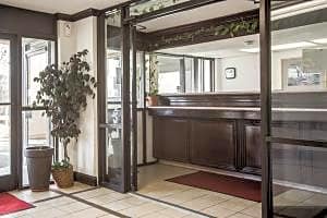 Quality Inn Airport-Near Uptown