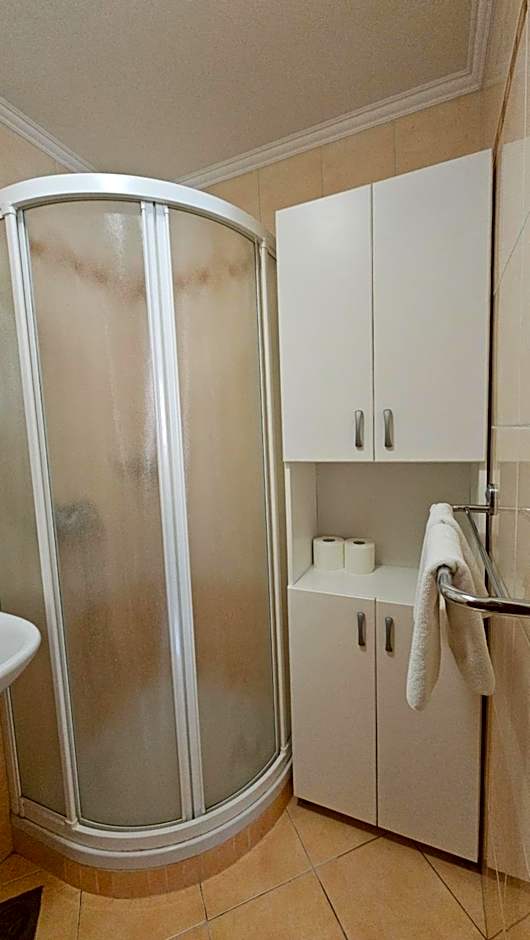 Guest House Pod Grebenom