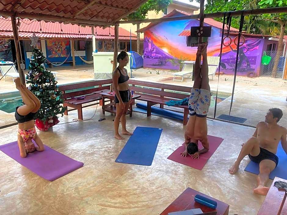 TamaHostel & Glamping