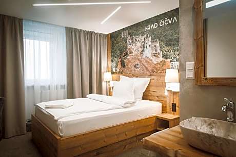 King Room with Balcony