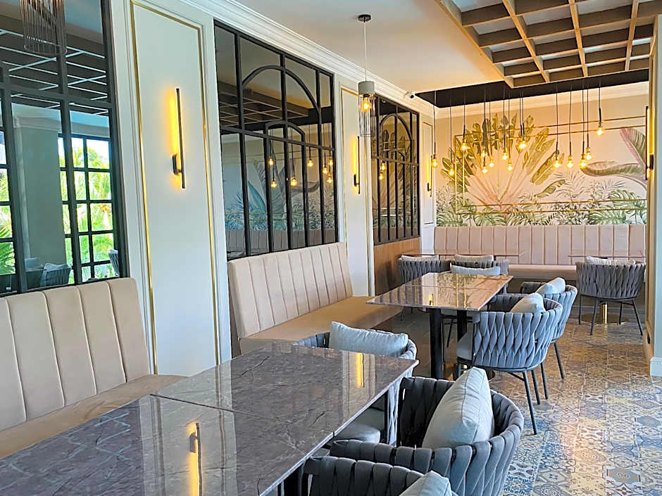 Grand Eska Hotel & Suites Batam 