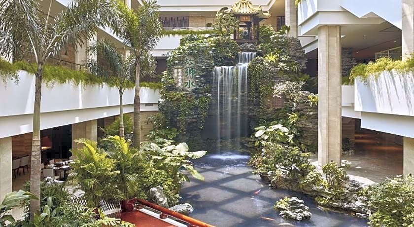 White Swan Hotel