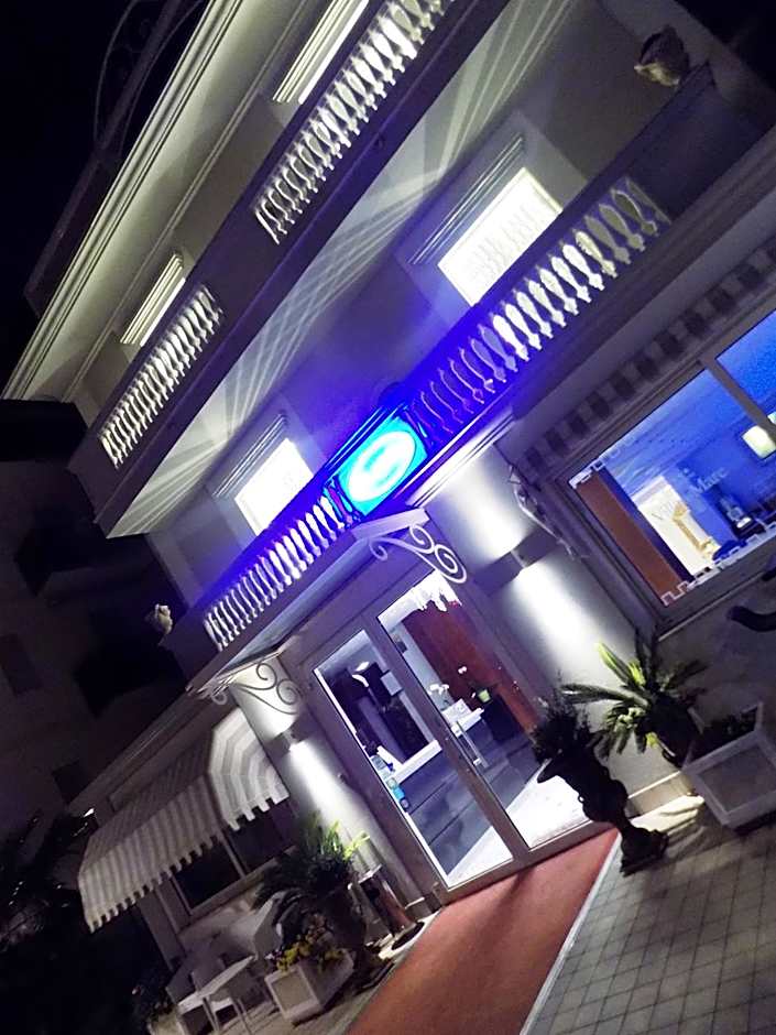 Hotel Residence Villa Del Mare