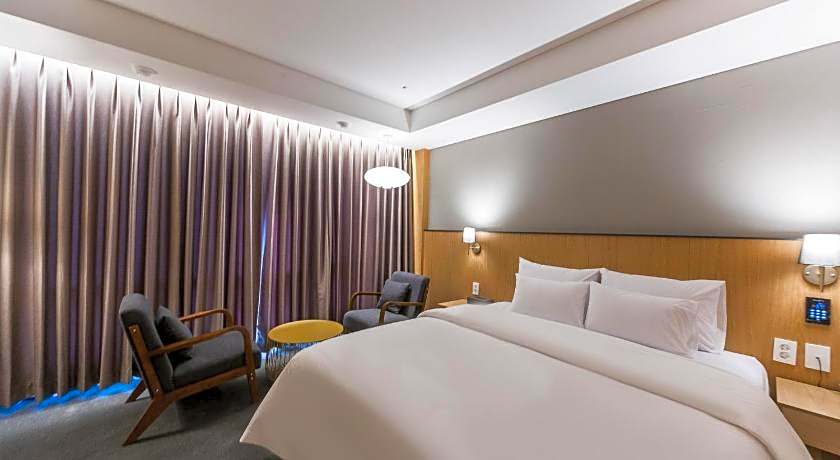 Gwangju HOUND Hotel (formerly Gwangju Washington Hotel)