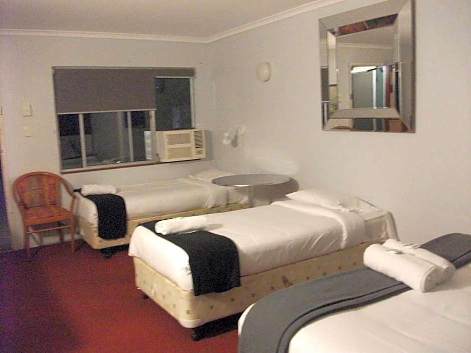 Beerwah Glasshouse Motel