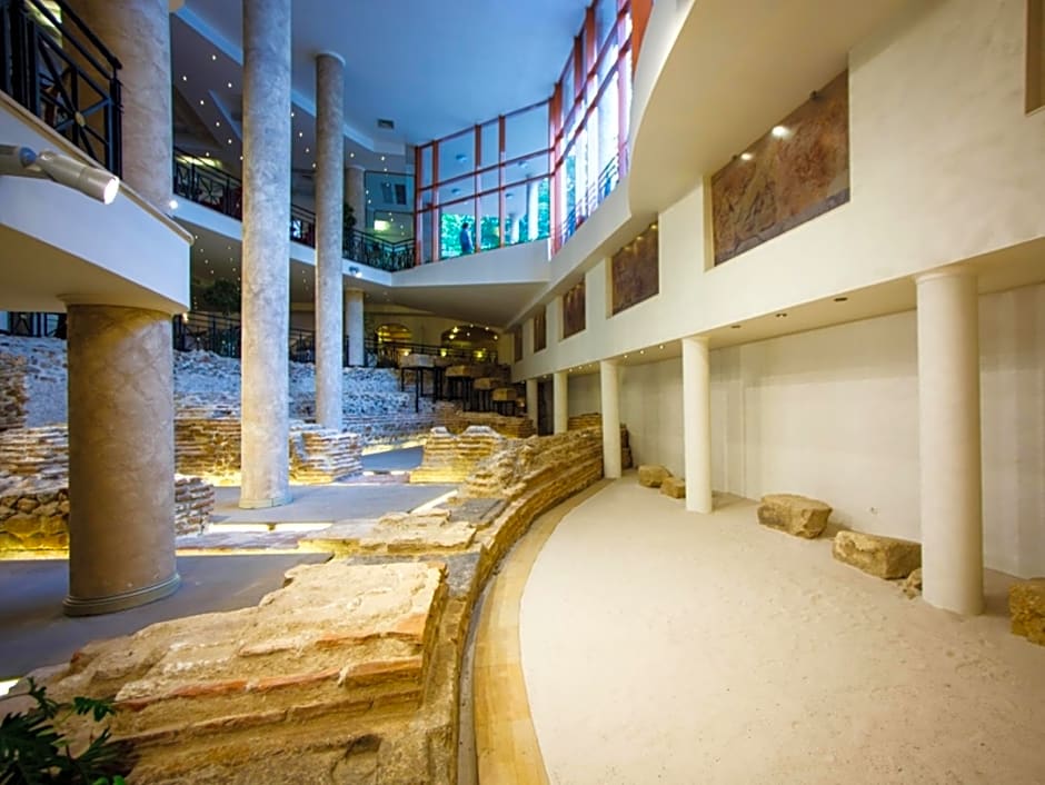 Arena Di Serdica Hotel