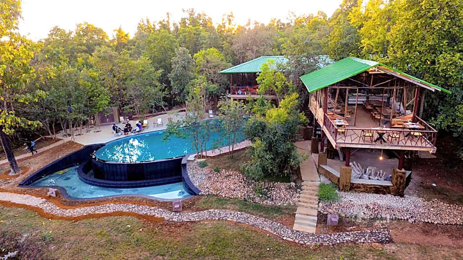 Kanha Jungle Camp