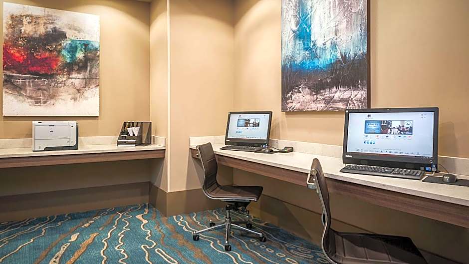 DoubleTree By Hilton Hotel West Palm Beach - Airport