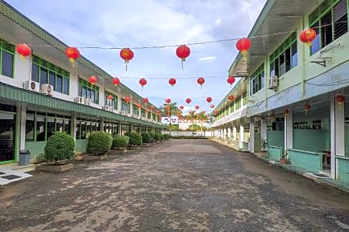 OYO 3098 Hotel Sahabat Baru