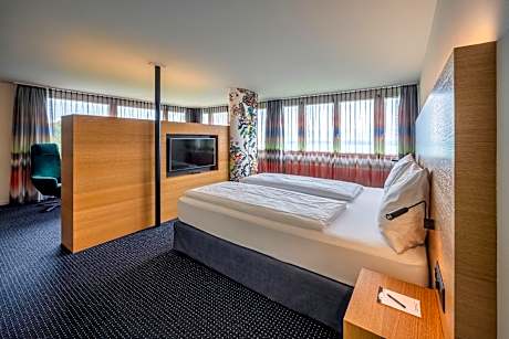 Junior Suite Lakeview