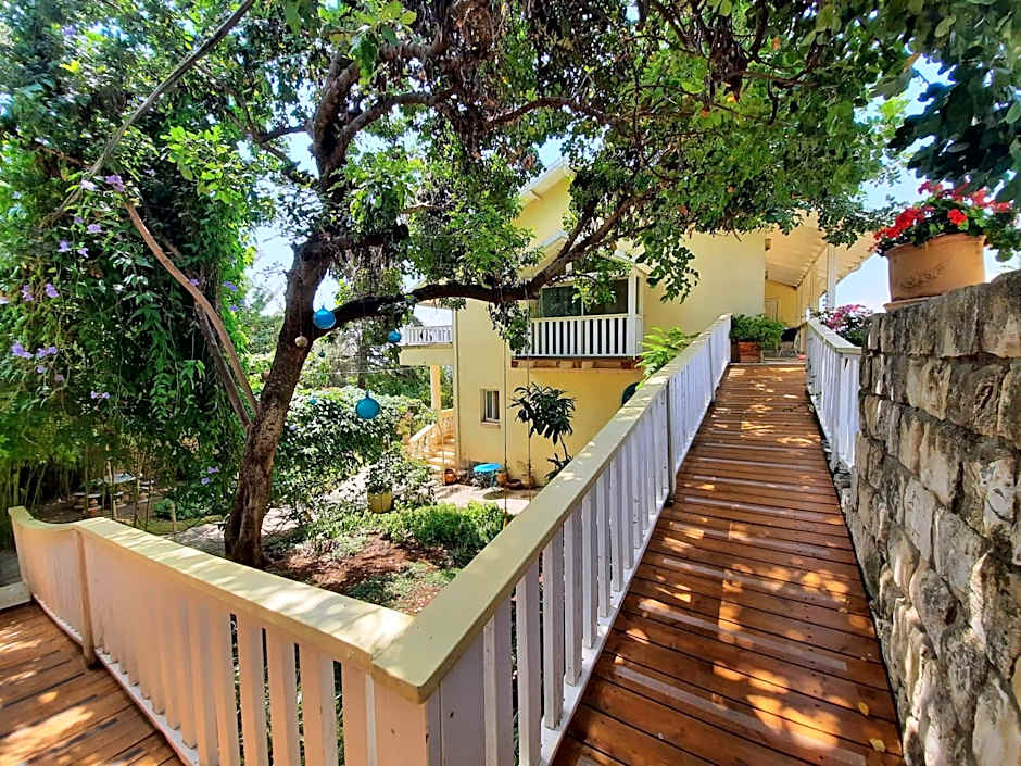 Ha'Seuda Ha'Achrona Suites