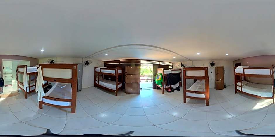 Bunk Bed in Mixed Dormitory Room — 4 fotoğraftan 1. fotoğraf