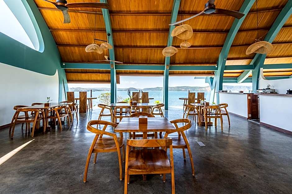 Inlight Lombok Beach Hotel