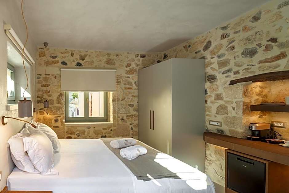 Inotropes Boutique Suites - Adults Only