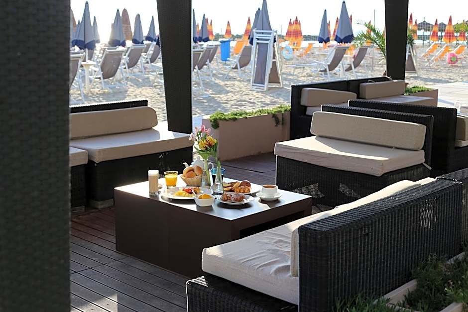 Sea Lion Hotel