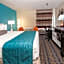 Howard Johnson by Wyndham Scott Lafayette