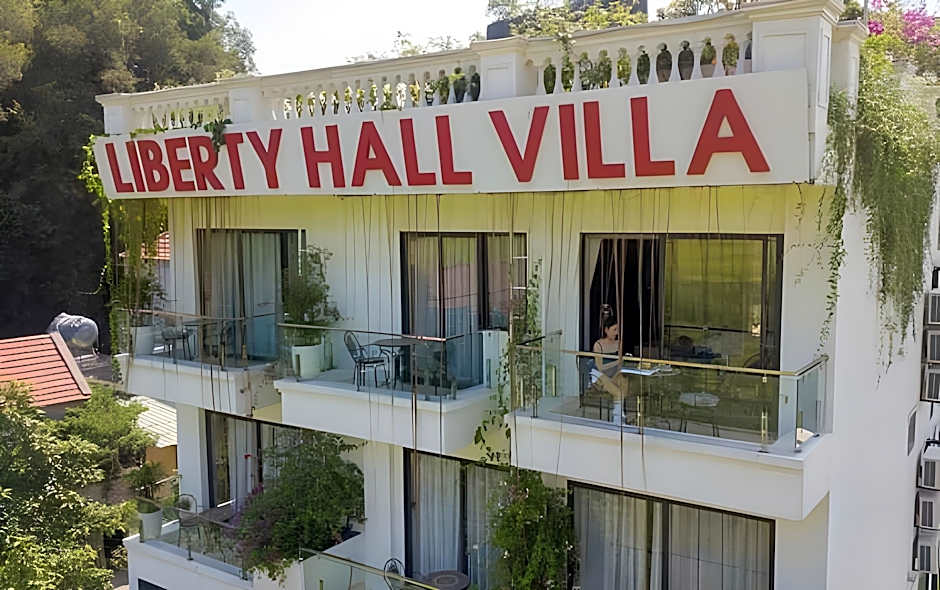 Liberty Hall Tam Coc Hotel & Villa