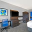 Holiday Inn Express & Suites - Milwaukee - Brookfield
