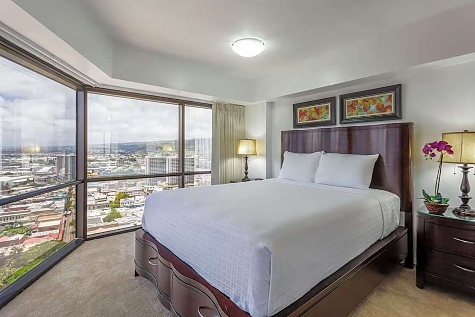 Aston At The Executive Centre Hotel