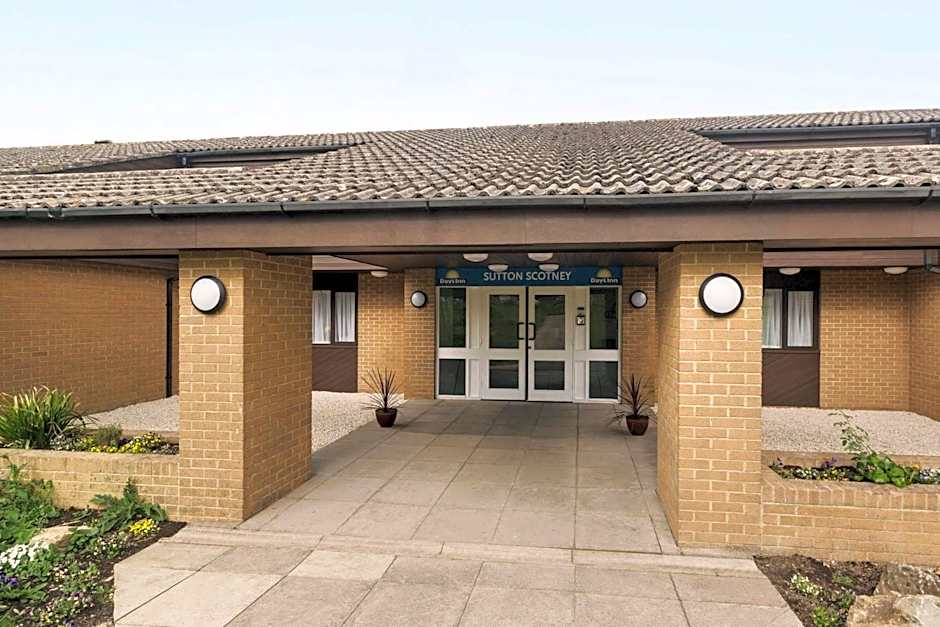 Photo 1 of 32 of Days Inn by Wyndham Sutton Scotney South
