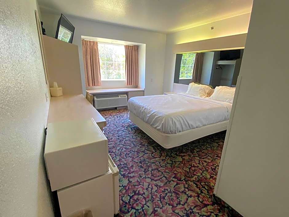 Motel 6 McAlester OK - South