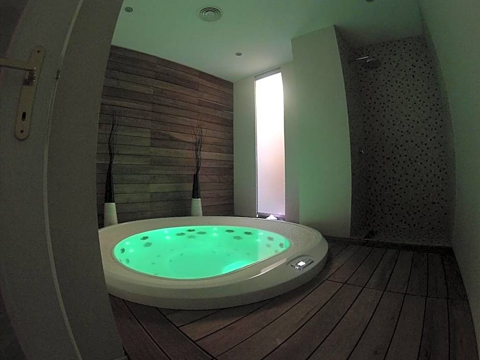 Hotel Touring Wellness & Beauty
