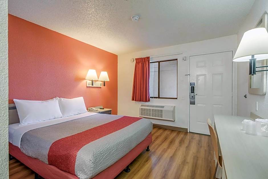 Motel 6-Fairfield, CA - North