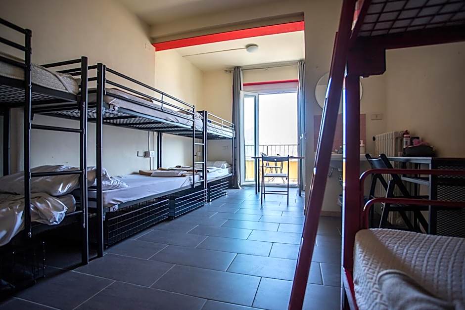 Lake Como Hostel