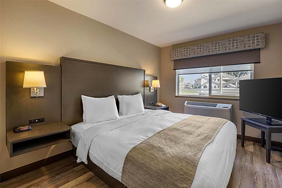 Best Western Sawtooth Inn And Suites