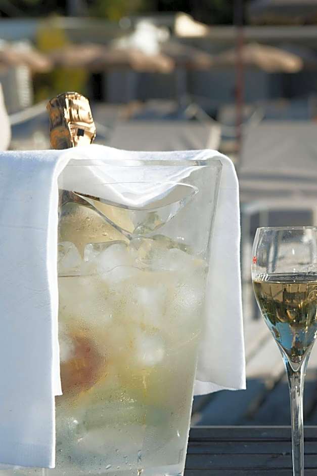 AC Hotel by Marriott Ambassadeur Antibes - Juan les Pins