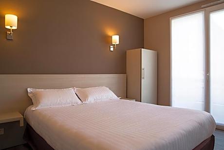 Apartment (4 Adults)