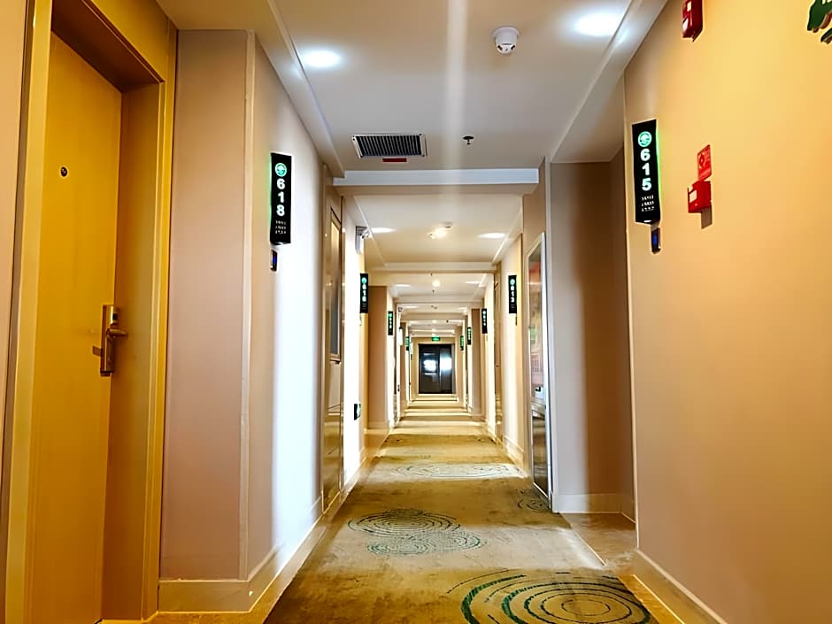 GreenTree Inn Urumqi Airport Tianyi International City