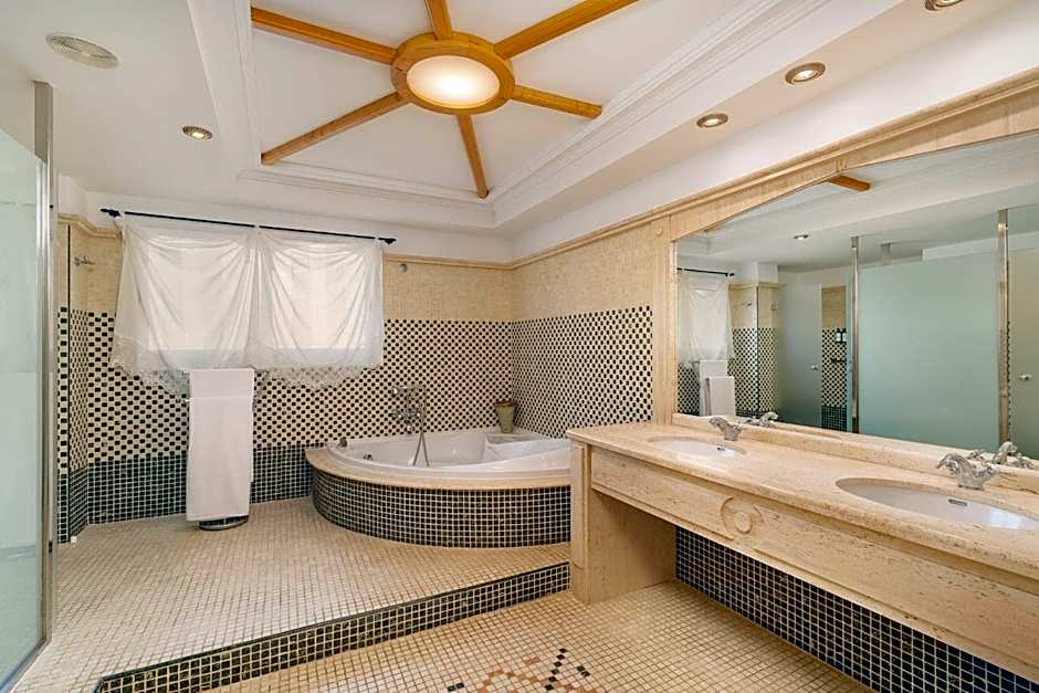 Peñiscola Plaza Suites