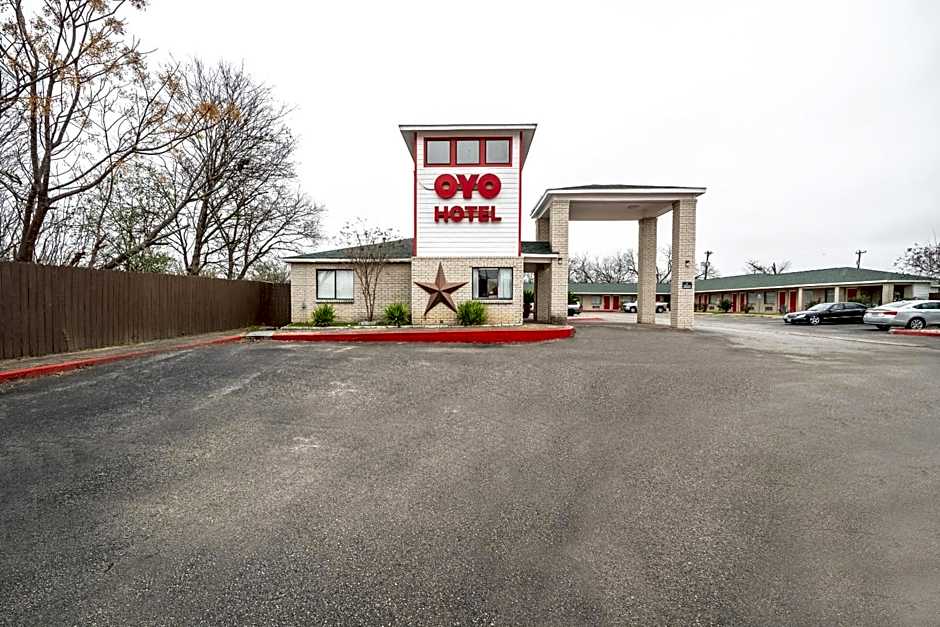 OYO Hotel San Antonio near AT&T Center